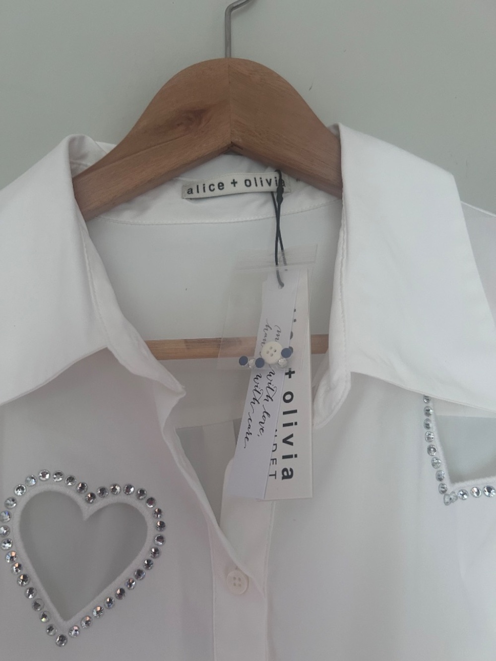 Alice + Olivia Finely Heart Embellished Cotton Shirt size M - Picture 7 of 13